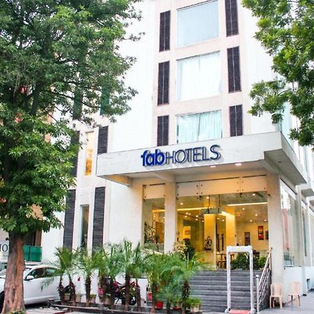 Fabhotel Prime Sage Нью-Дели Экстерьер фото