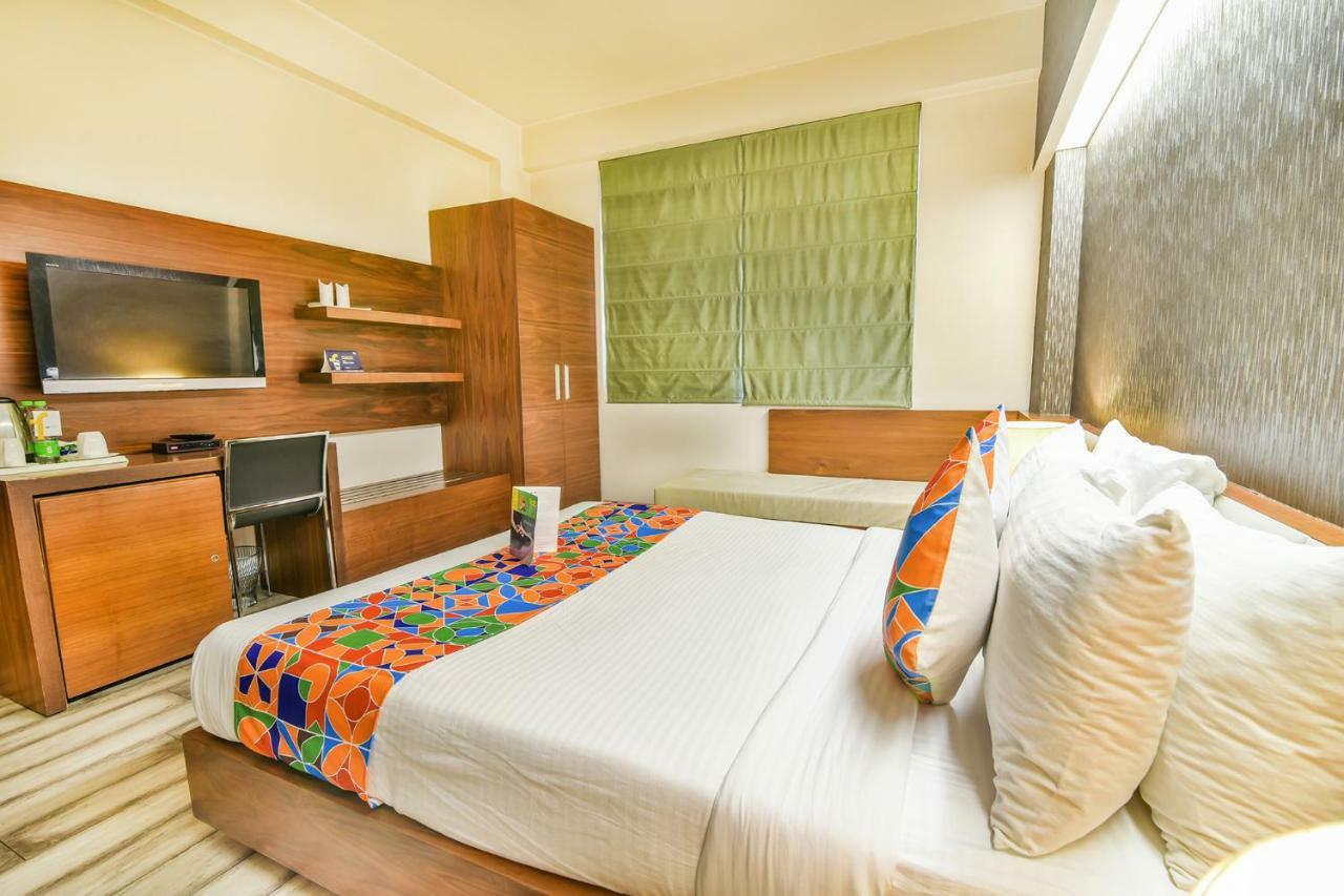 Fabhotel Prime Sage Нью-Дели Экстерьер фото