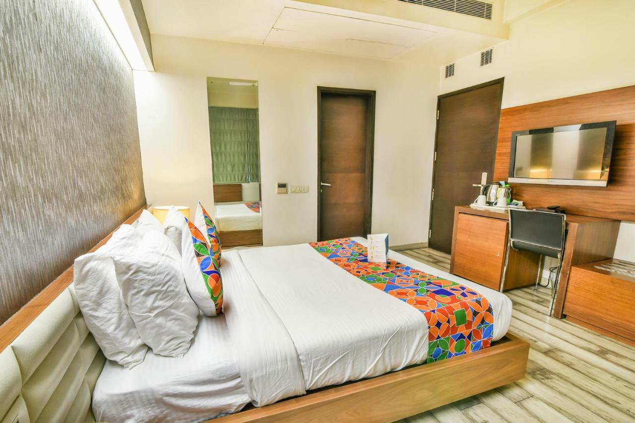 Fabhotel Prime Sage Нью-Дели Экстерьер фото