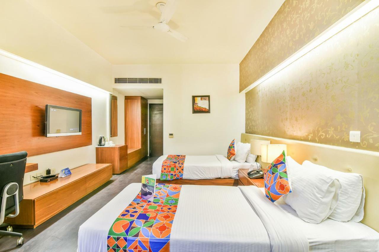 Fabhotel Prime Sage Нью-Дели Экстерьер фото